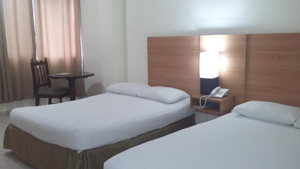 Hotel Aramo Cidade do Panamá Quarto foto