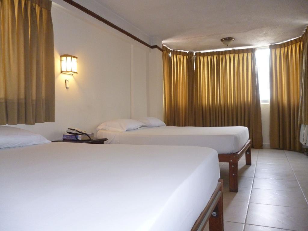 Hotel Aramo Cidade do Panamá Quarto foto